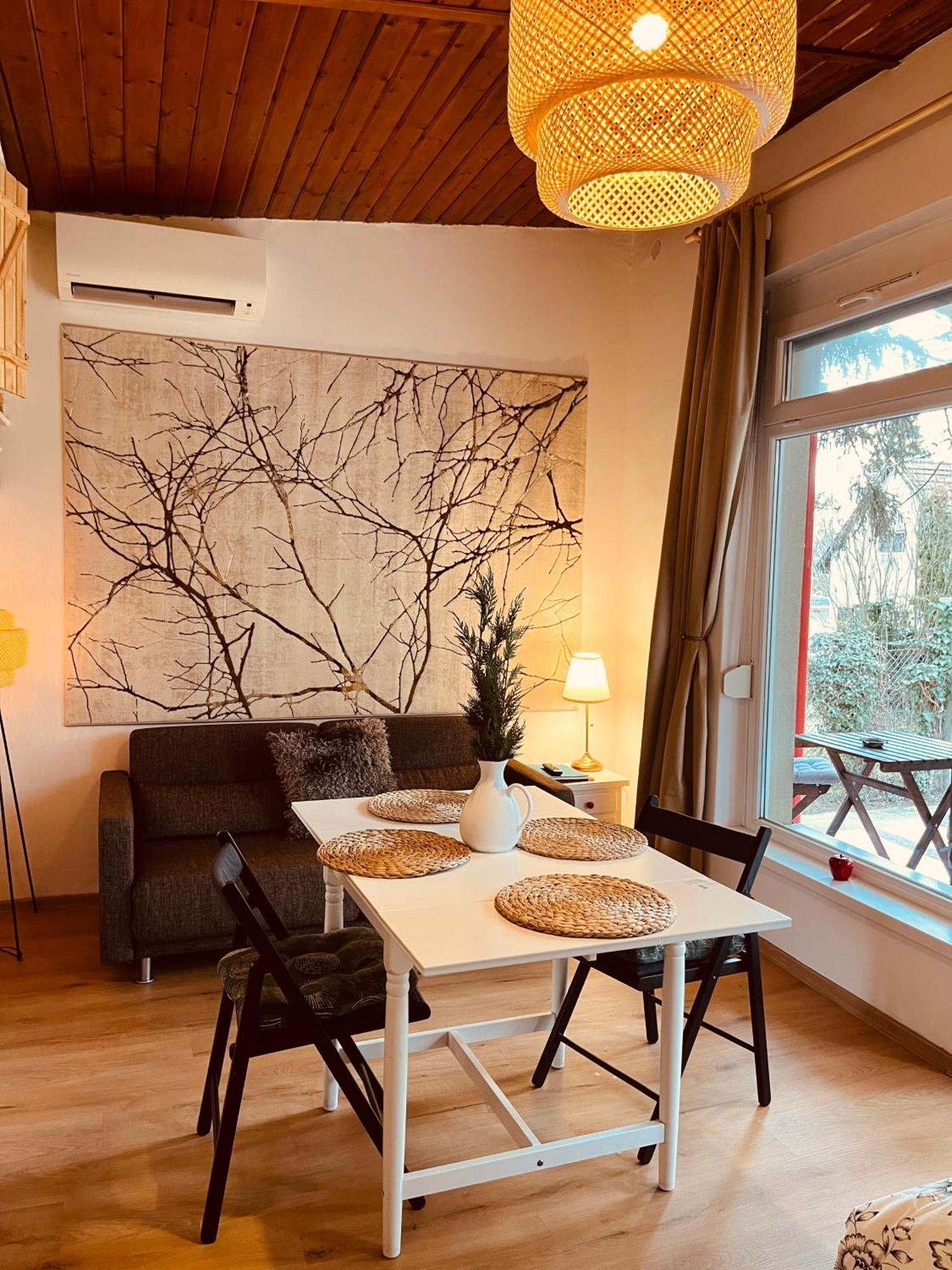 Cottage By The Lake 벌러토누드버리 외부 사진